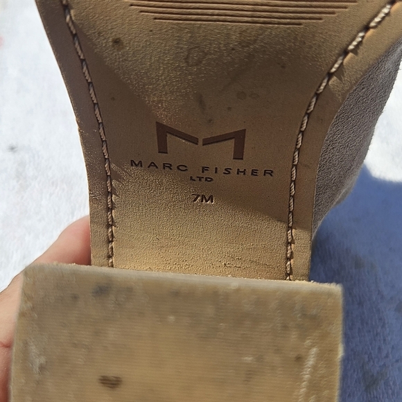 Marc Fisher ML Vashi Beige Tan Suede Leather Block Heel Ankle Strap Sandals 7M - Picture 4 of 11